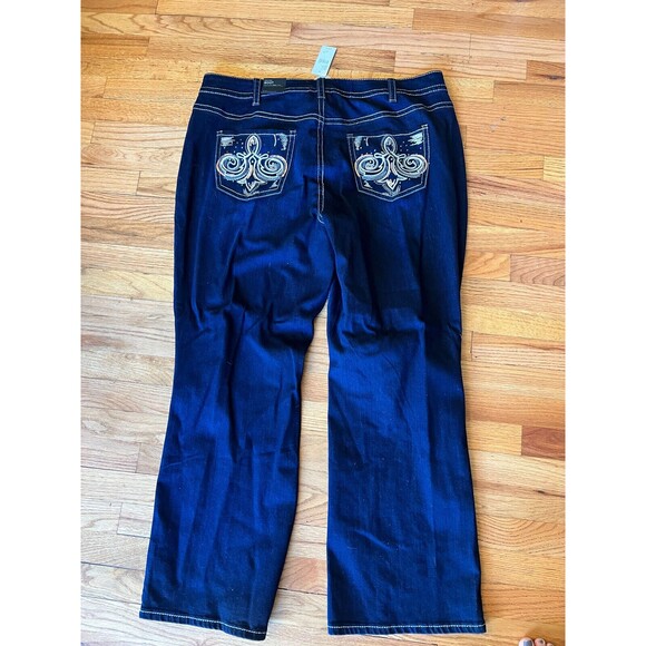 NEW NWT Lane Bryant Mid Rise Boot Cut 24 Embellished Dark Wash Regular - Picture 2 of 4
